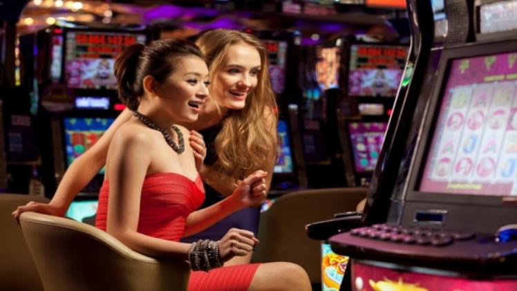 Asian Casinos Land and Online